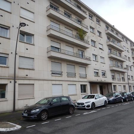 Studio Quartier Chateau - Wifi - Garage Individuel A Cle - Electromenager Complet Pau Zewnętrze zdjęcie