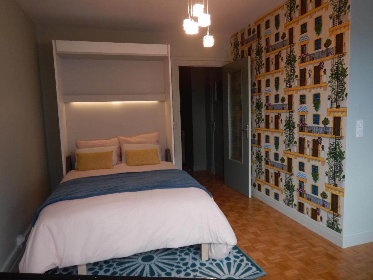 Studio Quartier Chateau - Wifi - Garage Individuel A Cle - Electromenager Complet Pau Zewnętrze zdjęcie